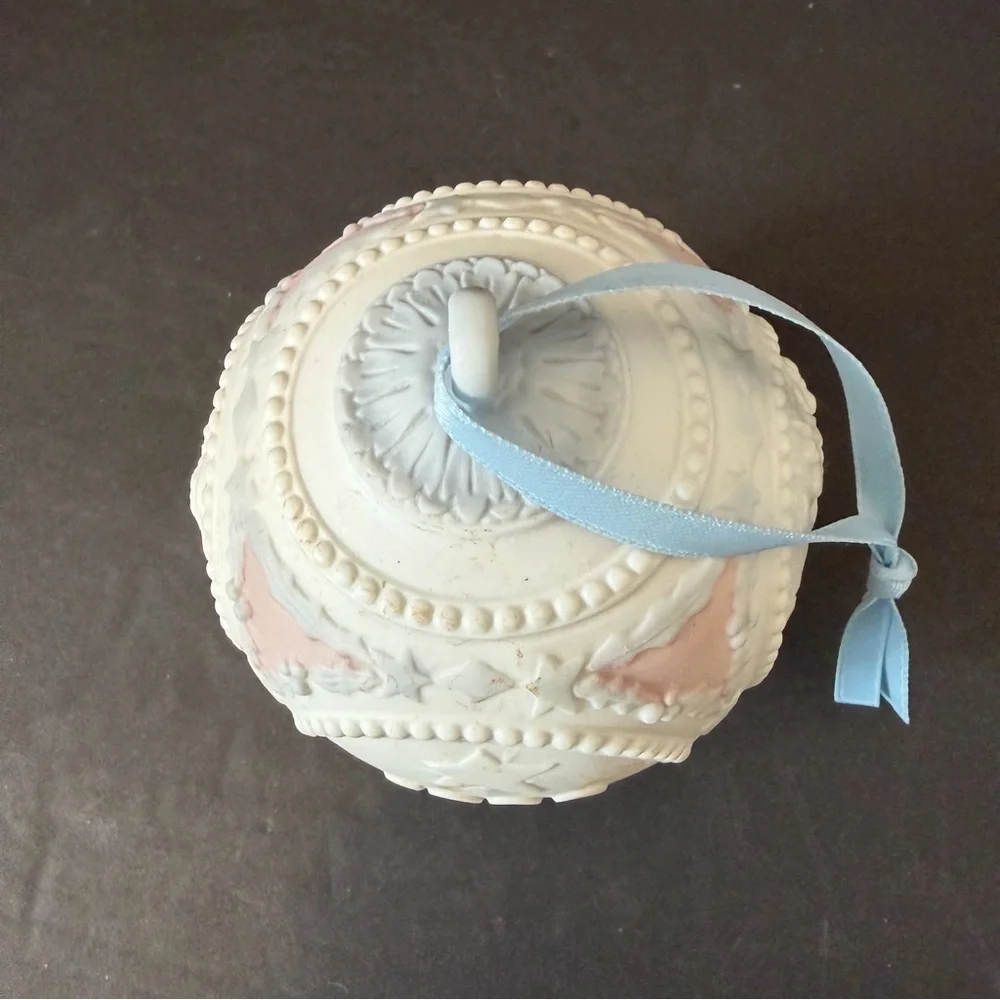Lladro 1990 Christmas Ornament Porcelain Children White Pink Blue Pastel Baby 2